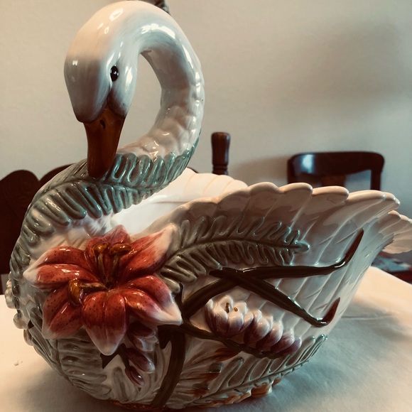 Vintage Fitz & Flyod Swan Ceramic Potpourri/ Cancel holder
